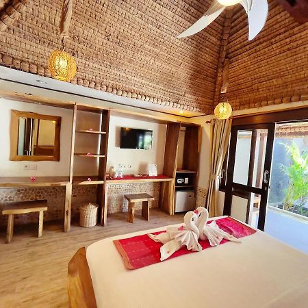 Samba Villas Beachfront View Τζίλι Τραγουανγκάν Εξωτερικό φωτογραφία