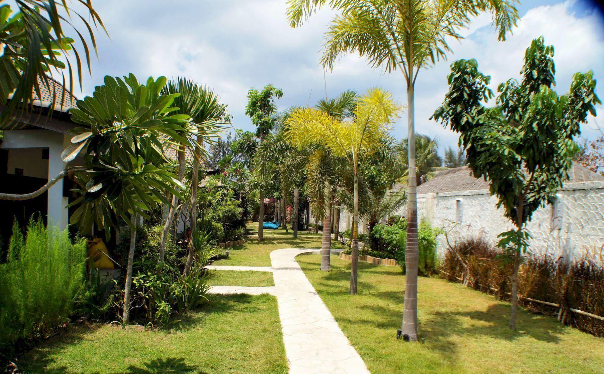 Samba Villas Beachfront View Τζίλι Τραγουανγκάν Εξωτερικό φωτογραφία